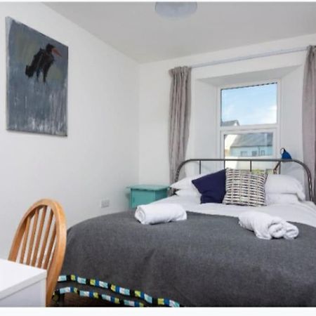 Beautiful And Bright !! Town/Harbour Apartment #2 Penzance Kültér fotó