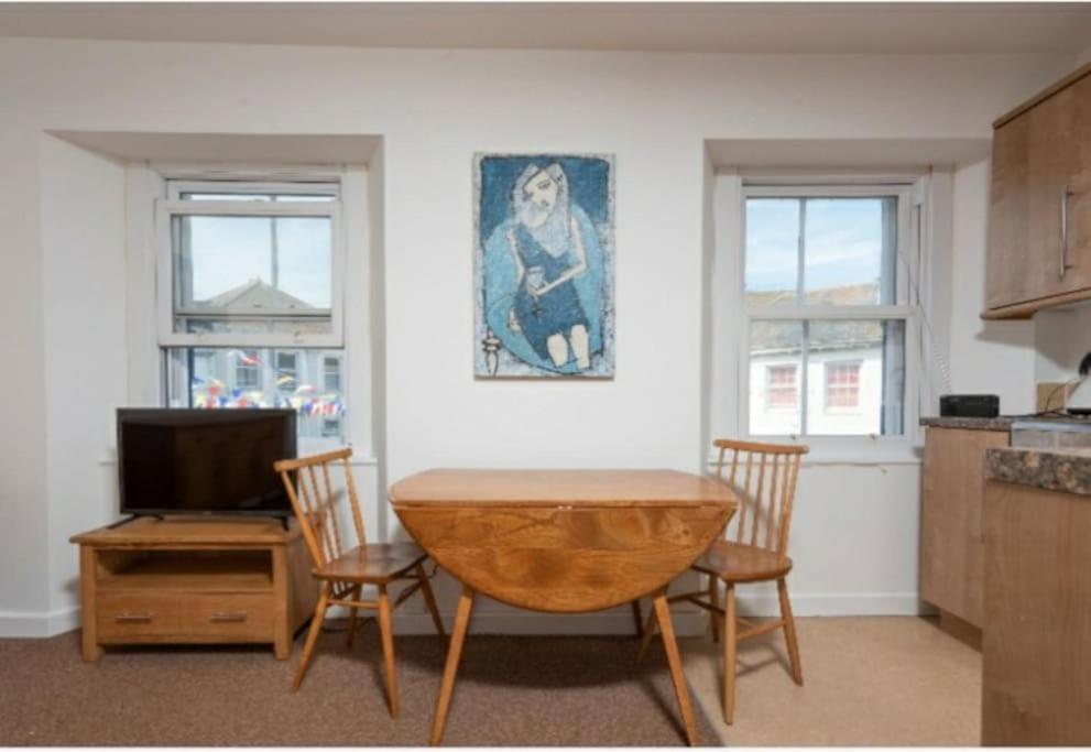 Beautiful And Bright !! Town/Harbour Apartment #2 Penzance Kültér fotó