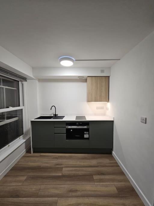 Beautiful And Bright !! Town/Harbour Apartment #2 Penzance Kültér fotó